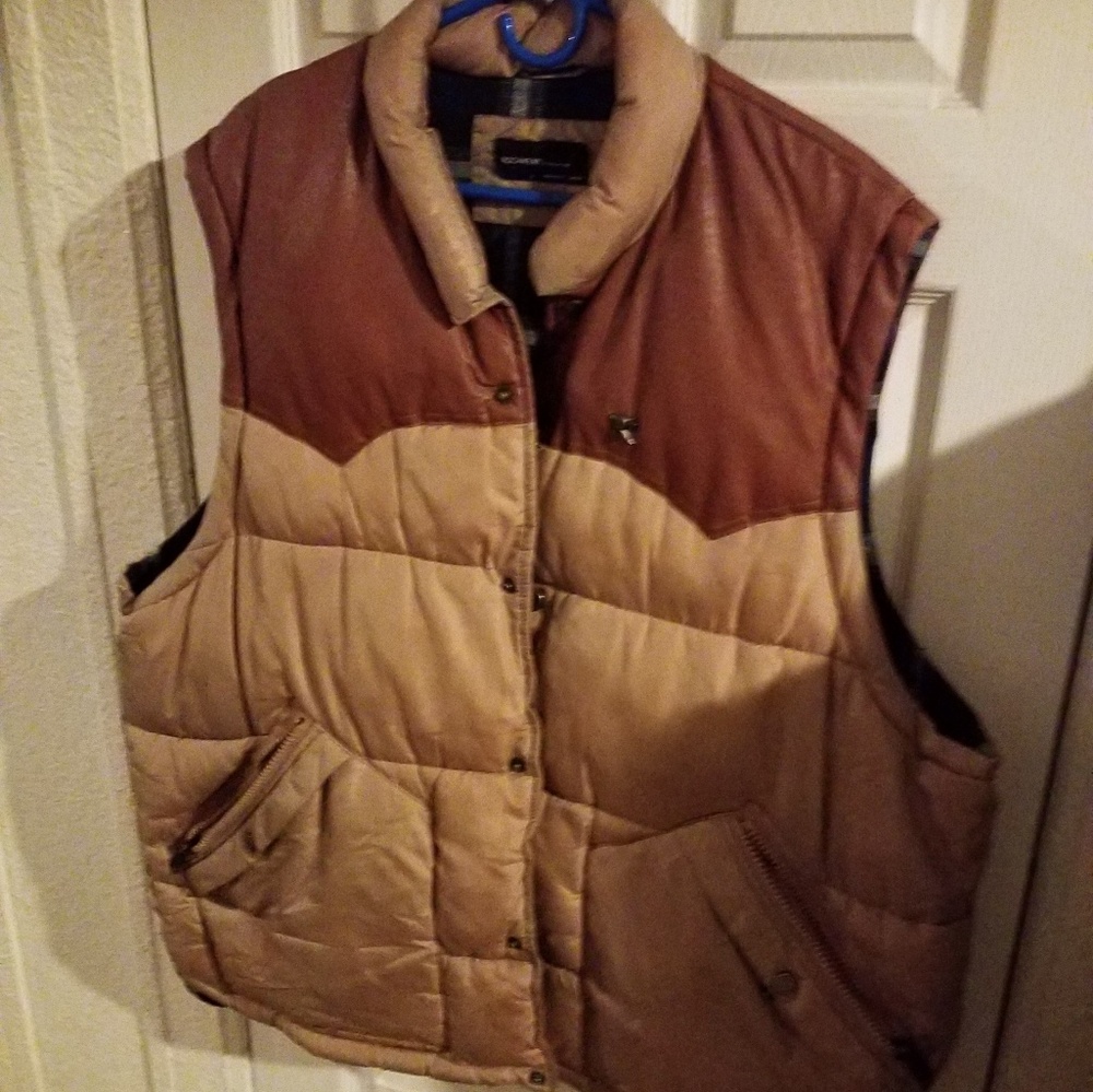 3x Rocawear Vest Jacket